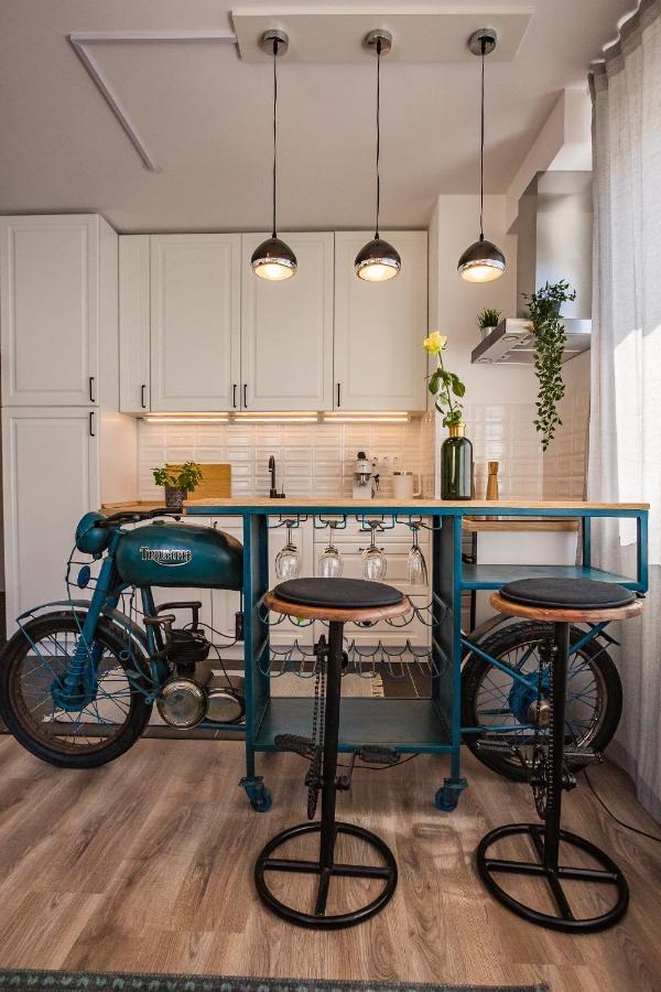 Stylish Oasis Central Apartment With Ac And Parking Budapest Exterior foto