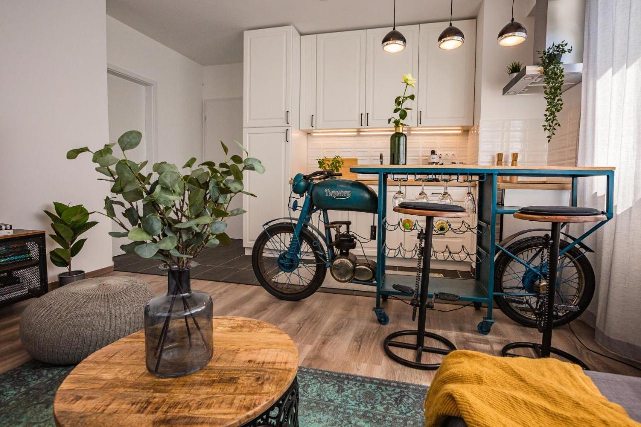 Stylish Oasis Central Apartment With Ac And Parking Budapest Exterior foto